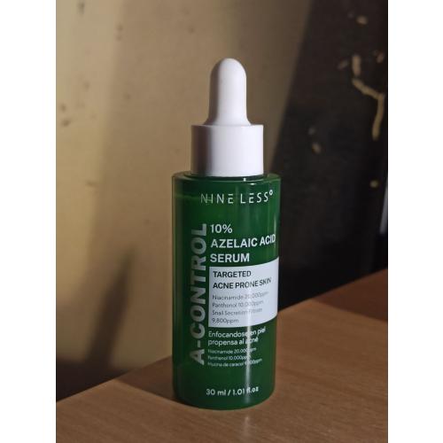 Nine Less A-Control, 10% Azelaic Acid Serum (Serum do twarzy z 10% kwasem azelainowym) - opinie | zdjęcie do recenzji od Violet_nlo
