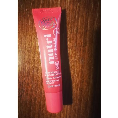FaceBoom Nutri Lip Balm, Cherry Milkshake Moisturizing Lip Balm (Wiśniowy koktajl, Nawilżający balsam do ust) - opinie | zdjęcie do recenzji od AgataScarlett