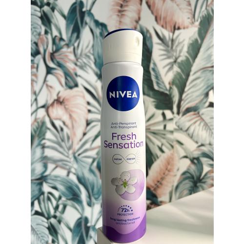 Nivea Fresh Sensation Anti-Perspirant (Antyperspirant w sprayu dla kobiet) - opinie | zdjęcie do recenzji od Angelika13x