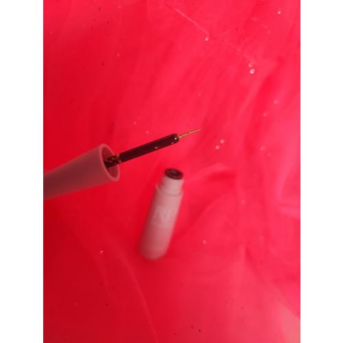 Roger Publishing (RP Beauty) RP Beauty x MamaGinekolog, Eyeliner brokatowy - opinie | zdjęcie do recenzji od ZonaPrezesa - 2