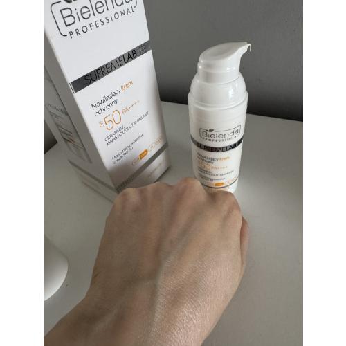 Bielenda Professional SUPREMELAB Sun Protect, Nawilżający krem ochronny SPF 50 PA ++++ - opinie | zdjęcie do recenzji od Pushann - 5