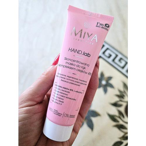 Miya Cosmetics HAND.lab, Skoncentrowana maska do dłoni i paznokci z kompleksem olejków 40% - opinie | zdjęcie do recenzji od Iwona_C