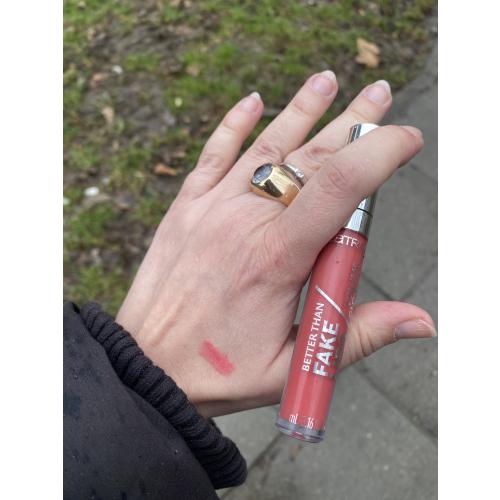 Catrice Better Than Fake Lips Volume Gloss (Błyszczyk powiększający usta) - opinie | zdjęcie do recenzji od Raava