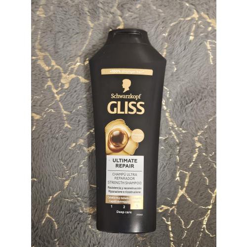 Schwarzkopf Gliss Ultimate Repair Strength Shampoo (Szampon z płynną keratyną i ekstraktem z czarnej perły do włosów mocno zniszczonych i suchych (nowa wersja)) - opinie | zdjęcie do recenzji od Pantera Nera