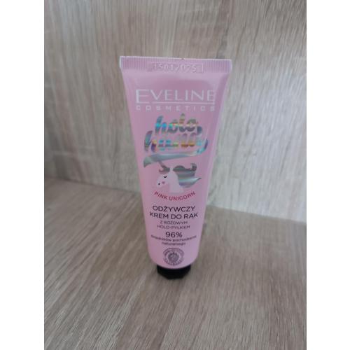 Eveline Cosmetics Holo Hand, Odżywczy krem do rąk z różowym holo-pyłkiem `Pink Unicorn ` - opinie | zdjęcie do recenzji od Karoolcia223