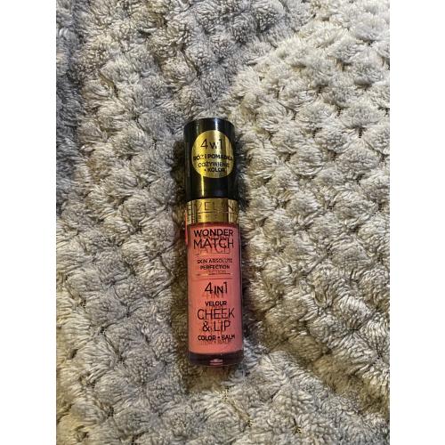 Eveline Cosmetics Wonder Match, 4 in 1 Velour Cheek & Lip Color Balm (Róż i pomadka w płynie) - opinie | zdjęcie do recenzji od karmelka_v