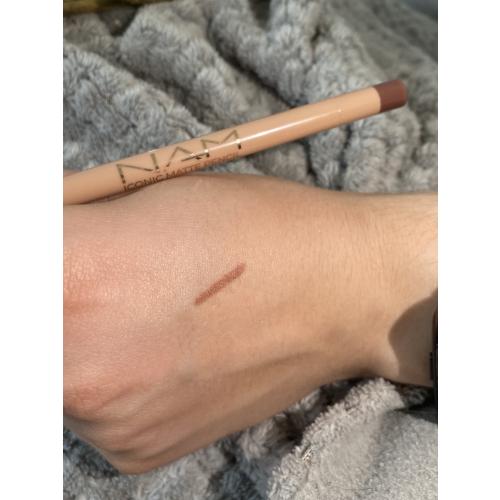 Nam Professional by Wibo Iconic Matte Lip Pencil (Konturówka do ust) - opinie | zdjęcie do recenzji od karmelka_v - 2