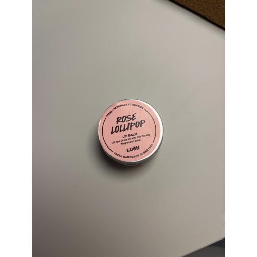 Lush Rose Lollipop, Lip Balm (Balsam do ust) - opinie | zdjęcie do recenzji od MagdalenaPj