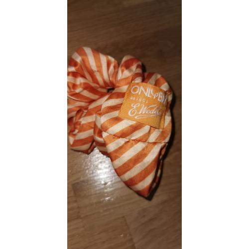 OnlyBio Onlybio Hair in Balance x E. Wedel, Winter Wonderland, Gumka do włosów scrunchie XXL (różne rodzaje) - opinie | zdjęcie do recenzji od SweetNancy94