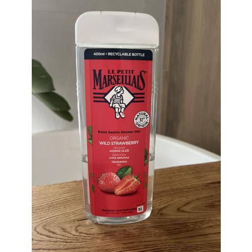 Le Petit Marseillais Fraise Gariguette, Gel Douche (Delikatny żel pod prysznic o zapachu truskawki) - opinie | zdjęcie do recenzji od MagdalenaPj