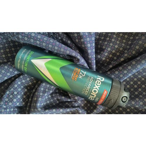 Rexona Men Adavanced Protection, Quantum Dry,  72H Anti-Perspirant Spray (Antyperspirant w sprayu) - opinie | zdjęcie do recenzji od Ewafefka - 1