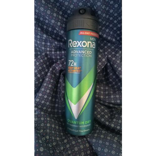 Rexona Men Adavanced Protection, Quantum Dry,  72H Anti-Perspirant Spray (Antyperspirant w sprayu) - opinie | zdjęcie do recenzji od Ewafefka - 3