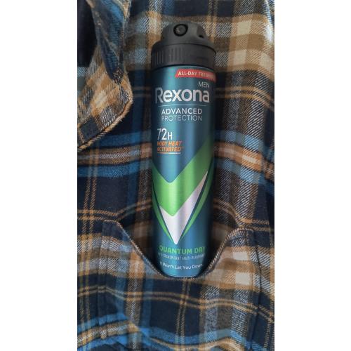 Rexona Men Adavanced Protection, Quantum Dry,  72H Anti-Perspirant Spray (Antyperspirant w sprayu) - opinie | zdjęcie do recenzji od Ewafefka - 4