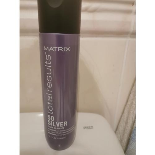Matrix So Silver, Shampoo (Szampon neutralizujący do włosów o odcieniach jasny blond, platynowych i siwych) - opinie | zdjęcie do recenzji od monnie7 - 1