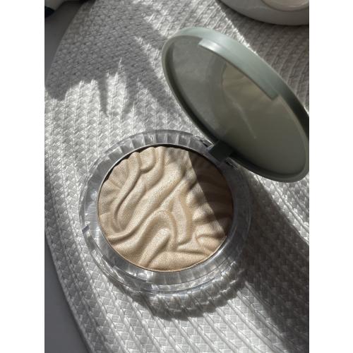 Bell Olive Soul, Luminous Powder (Prasowany puder rozświetlający z oliwą z oliwek) - opinie | zdjęcie do recenzji od Oliwia_w - 2