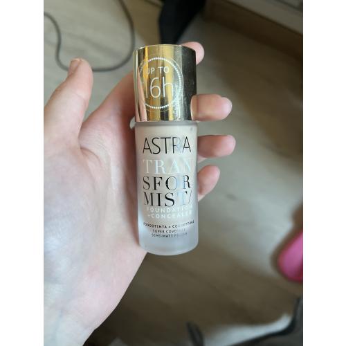 Astra Cosmetic Make-up, Transformist Foundation+ Concealer (Podkład do twarzy + korektor) - opinie | zdjęcie do recenzji od izabelazalewska392
