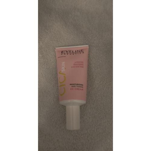 Eveline Cosmetics Cica Skin, Krem CC nawilżająco-tonujący - opinie | zdjęcie do recenzji od renata_borko