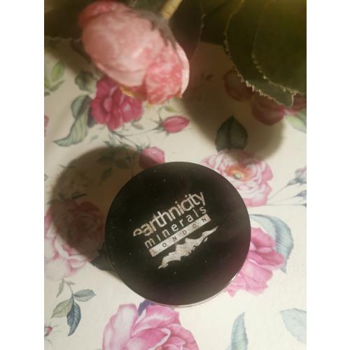 Earthnicity Silk Glow (Jedwabisty puder wykończeniowy) - opinie | zdjęcie do recenzji od dhajka - 1
