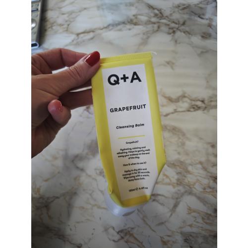 Q+A Grapefruit Cleansing Balm (Balsam do mycia twarzy z olejem grejpfrutowym) - opinie | zdjęcie do recenzji od DianaArtsewing