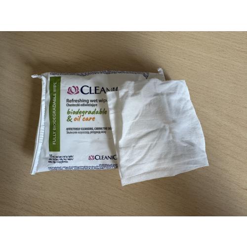 Cleanic Antibacterial, Biodegradable Wipe & Oil Care (Odświeżające chusteczki do rąk) - opinie | zdjęcie do recenzji od Agafijka