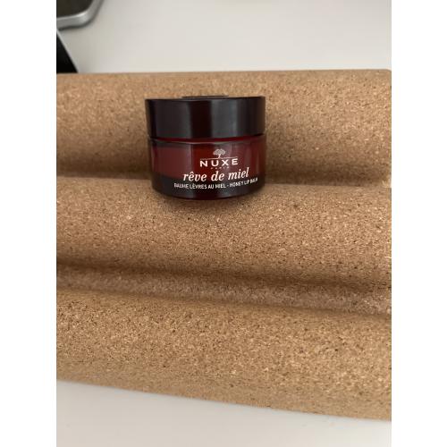 Nuxe Reve de Miel, Honey Lip Balm (Miodowy balsam do ust ( Nowa wersja )) - opinie | zdjęcie do recenzji od MagdalenaPj