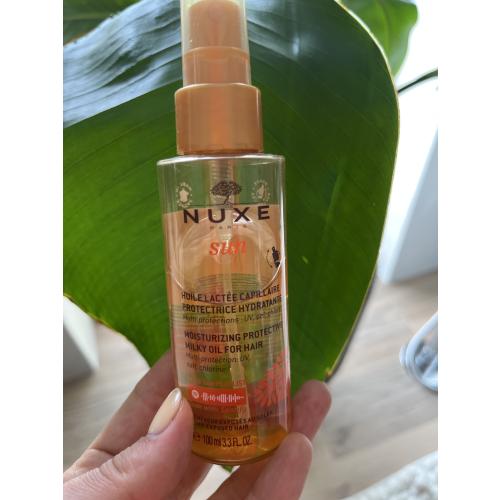Nuxe Sun, Moisturizing Protective Milky Oil for Hair (Dwufazowy ochronny olejek do włosów) - opinie | zdjęcie do recenzji od MagdalenaPj