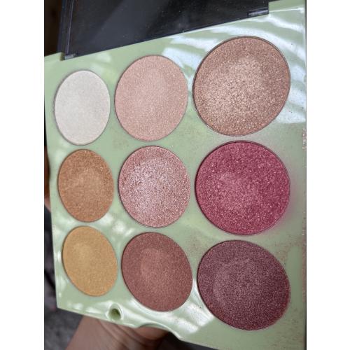 Pixi Pixi x Denise, Mind Your Own Glow, Radiance Palette (Paleta rozświetlająca) - opinie | zdjęcie do recenzji od MagdalenaPj - 1
