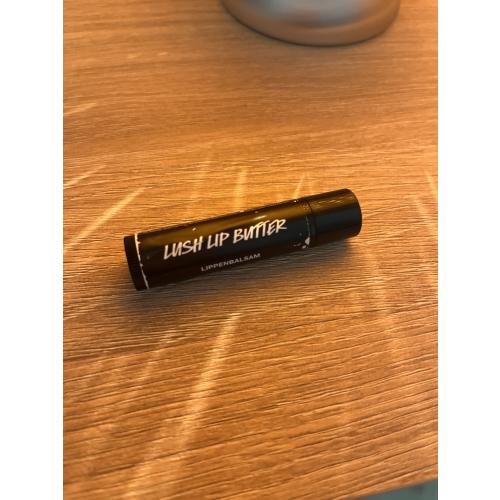 Lush Lip Butter (Pomadka-masło do ust) - opinie | zdjęcie do recenzji od MagdalenaPj - 1