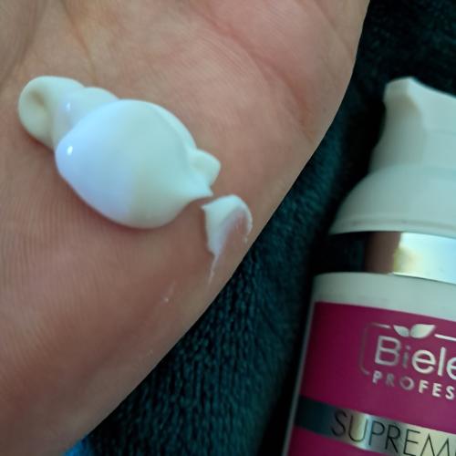 Bielenda Professional SUPREMELAB Essence of Asia, Glow! Antioxidant Face Cream with Japanese Camellia Oil SPF 20 (Antyoksydacyjny krem do twarzy) - opinie | zdjęcie do recenzji od AnaSky - 1
