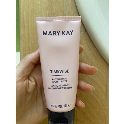 Mary Kay TimeWise, Age-Fighting Moisturizer to Normal and Dry Skin (Nawilżająca emulsja przedłużająca młodość do skóry normalnej i suchej) - opinie | zdjęcie do recenzji od JolantaOla - 1
