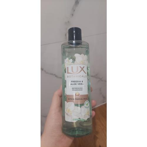 Lux Botanicals Freesia & Aloe Vera, Refreshing Shower Gel (Frezja i Aloes, Odświeżający żel pod prysznic) - opinie | zdjęcie do recenzji od Malgos_es