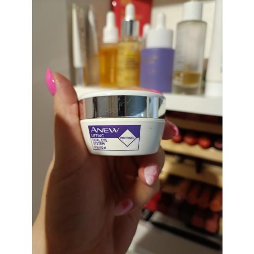 Avon Anew, Lifting Dual Eye System Protinol (Podwójny program liftingujący okolice oczu z Protinolem™) - opinie | zdjęcie do recenzji od Strawberry_bohito