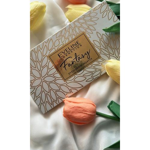 Eveline Cosmetics Fantasy Eyeshadow Palette (Paleta 10 cieni do powiek) - opinie | zdjęcie do recenzji od Ewelkaaa35 - 1
