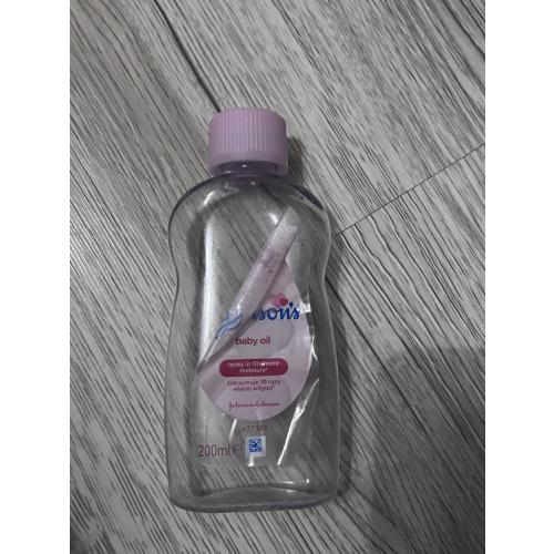 Johnson's Baby Oil, Łagodna Oliwka - opinie | zdjęcie do recenzji od Karolina3302