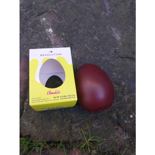 I Heart Revolution Easter Egg Chocolate Face and Shadow Palette (Paleta do makijażu) - opinie | zdjęcie do recenzji od Smerfeta83 - 4