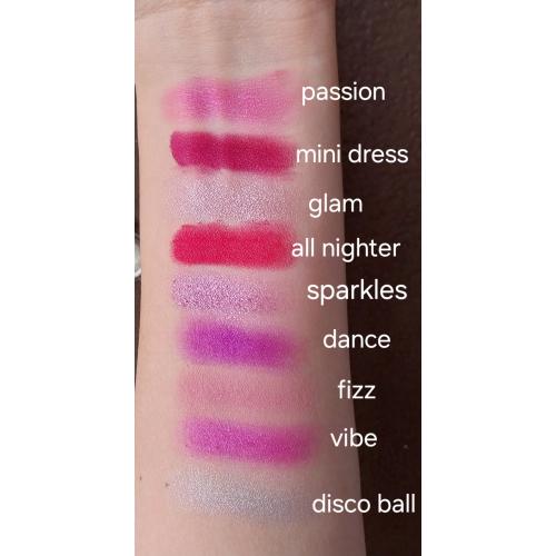 Relove by Revolution Beauty Dancing Queen Palette (Paleta cieni do powiek) - opinie | zdjęcie do recenzji od Smerfeta83 - 1