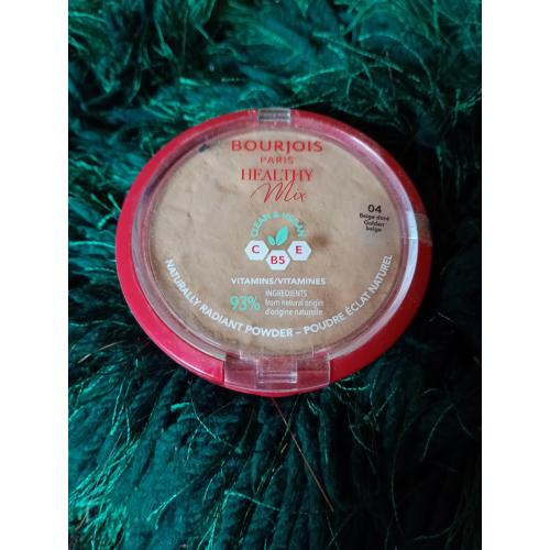 Bourjois Healthy Mix, Clean Naturally Radiant Powder (Puder matujący (nowa wersja)) - opinie | zdjęcie do recenzji od Gabinaczasie