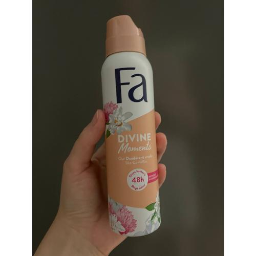 Fa Divine Moments, Anti - Stains Deodorant (Dezodorant w sprayu) - opinie | zdjęcie do recenzji od Kasiennka2501