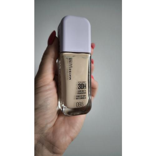 Maybelline New York Super Stay, Lumi Matte Foundation (Długotrwały podkład do twarzy) - opinie | zdjęcie do recenzji od wideopenshut