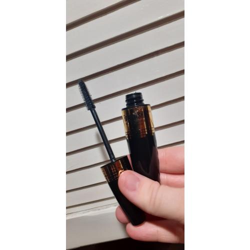 Eveline Cosmetics ReveLashes, False Lash Effect Mascara (Tusz do rzęs wydłużająco-pogrubiający) - opinie | zdjęcie do recenzji od BlueBun