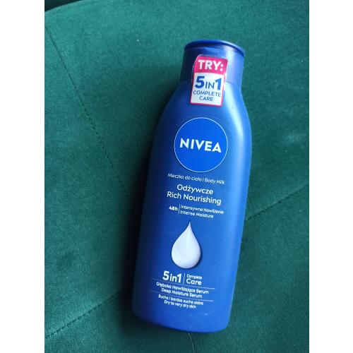 Nivea Odżywczy balsam do ciała pod prysznic z olejkiem migdałowym do skóry suchej - opinie | zdjęcie do recenzji od Kika_ii2
