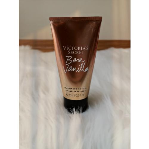 Victoria's Secret Bare Vanilla Fragrance Lotion (Perfumowany balsam do ciała) - opinie | zdjęcie do recenzji od pinkblair