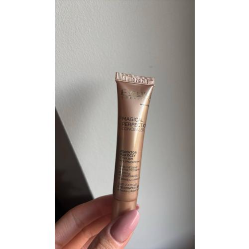 Eveline Cosmetics Magical Perfection Concealer (Korektor pod oczy) - opinie | zdjęcie do recenzji od rox_annel