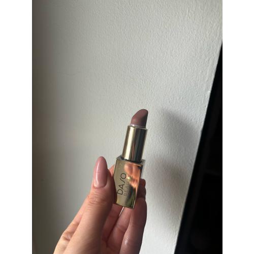 Daso Beauty by Kobo Professional Satynowa pomadka w sztyfcie - opinie | zdjęcie do recenzji od rox_annel - 2