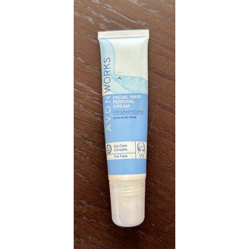 Avon Works, Facial Hair Removal Cream (Krem do depilacji skóry twarzy) - opinie | zdjęcie do recenzji od Magnolia001