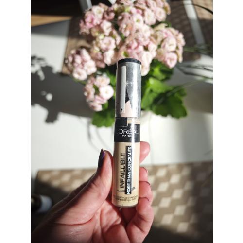 L'Oreal Paris Infaillible, More Than Concealer (Korektor) - opinie | zdjęcie do recenzji od DianaArtsewing