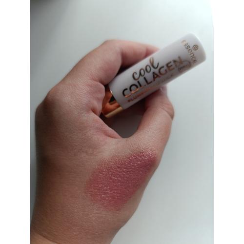 Essence Cool Collagen Lipstick (Szminka do ust) - opinie | zdjęcie do recenzji od WerkaBeauty
