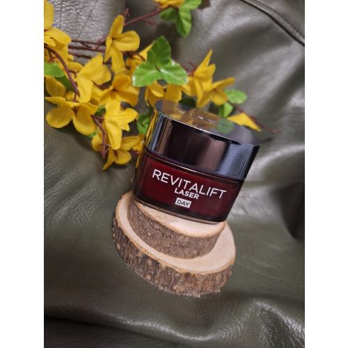L'Oreal Paris Revitalift Laser, Krem przeciwzmarszczkowy na dzień z pro-retinolem i peptydami - opinie | zdjęcie do recenzji od Narcyz90