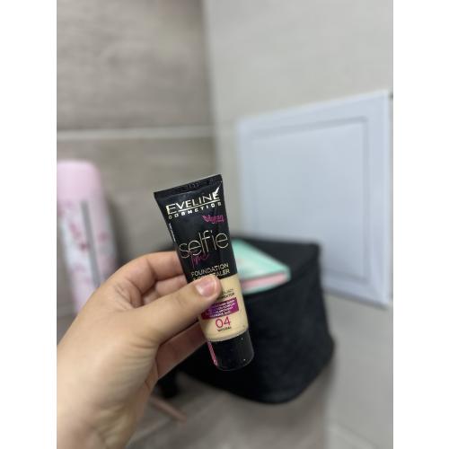 Eveline Cosmetics Selfie-Time Foundation & Concealer (Kryjąco-nawilżający podkład-korektor 2 w 1) - opinie | zdjęcie do recenzji od dariamiechowicz