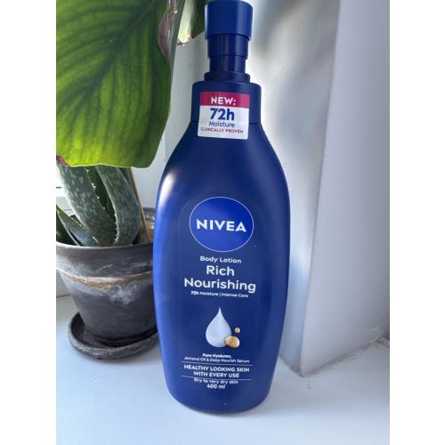 Nivea Rich Nourishing Body Milk 72h (Odżywcze mleczko do ciała) - opinie | zdjęcie do recenzji od Pushann